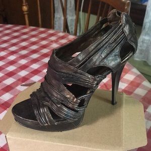 Carlos Santana 6M heels.